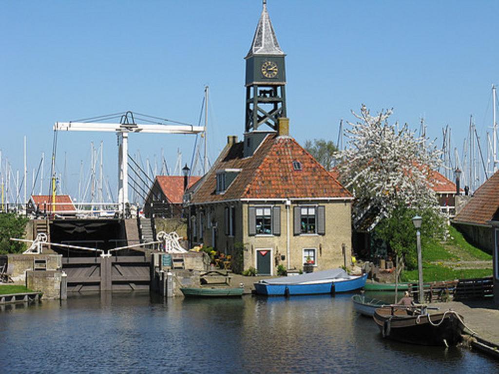 Hotel De Stadsboerderij/ Eetcafe De Brabander Хинделопен Экстерьер фото